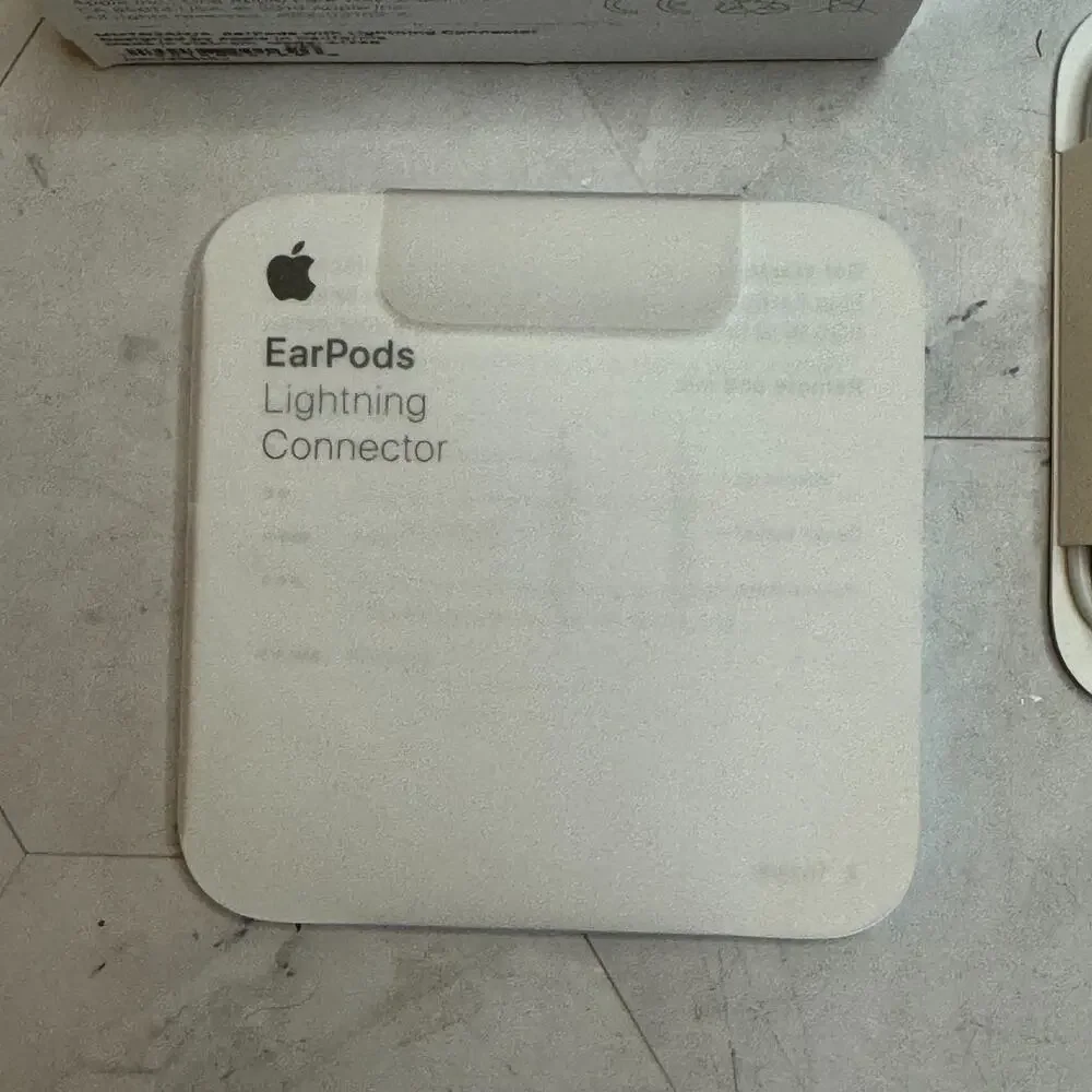 EarPods Headphones with Lightning Connector Wired Ear Buds iPhone New Open Box